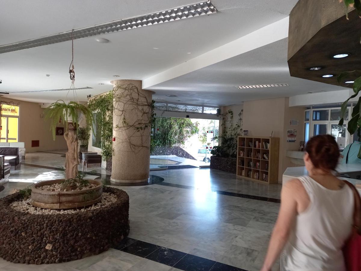 Cousy Holiday Apartment In Sunny Golf Del Sur San Miguel de Abona Luaran gambar